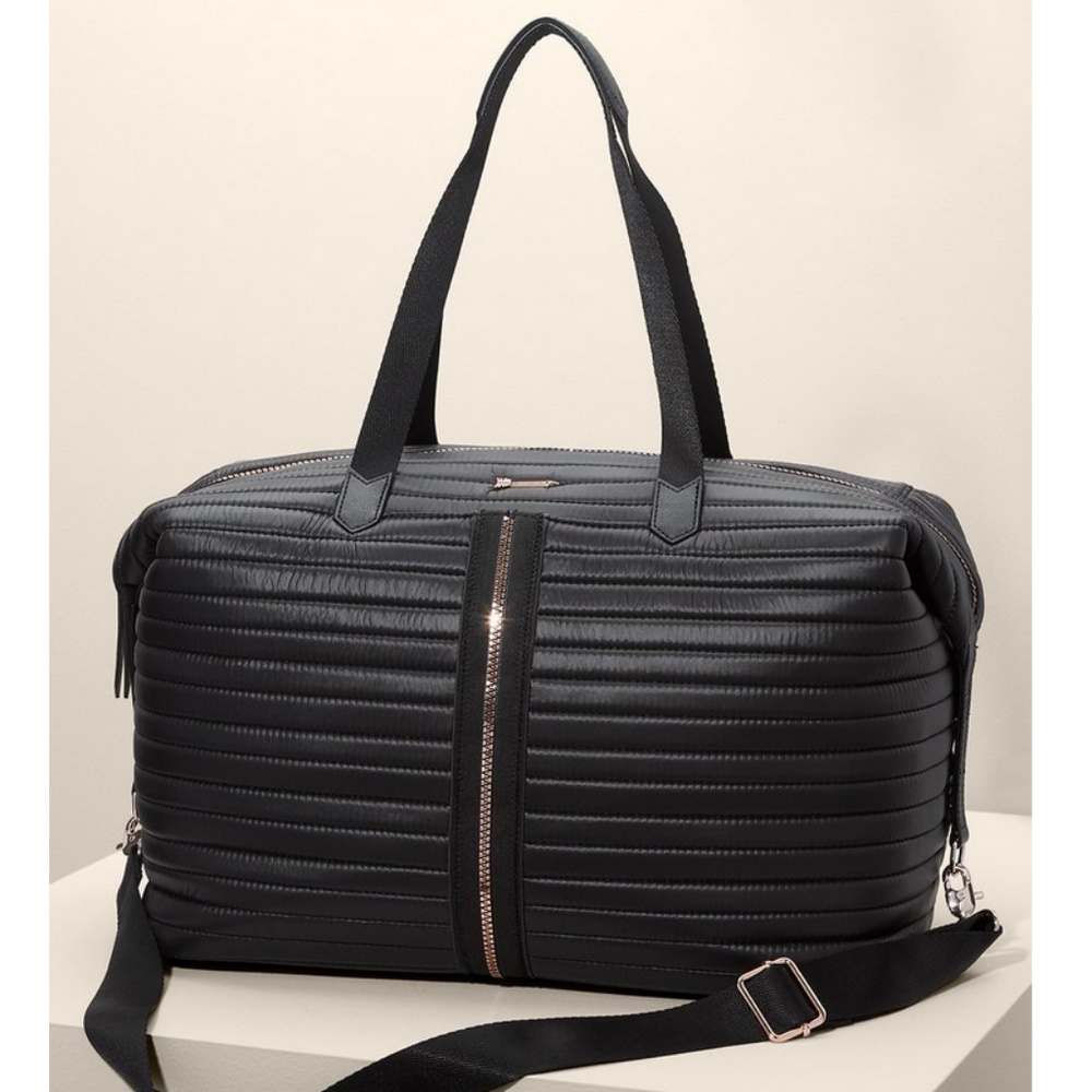 Stella & Dot Crush It Carry On